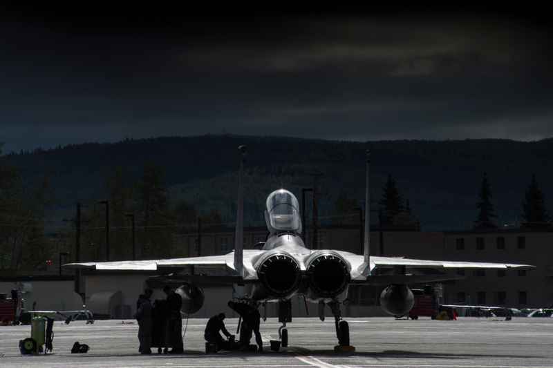 Illustration for article titled 50 Totally Stunning Combat Aircraft Photos Taken Around Alaska